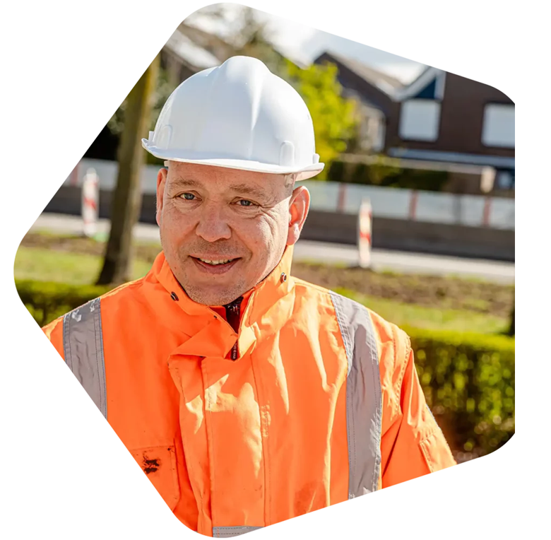 Samenwerken is de sleutel tot ons succes. Door teamwork vinden we oplossingen voor de meest complexe uitdagingen. 